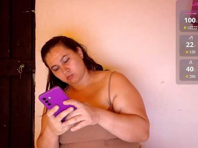 victoria121 live cam on BongaCams