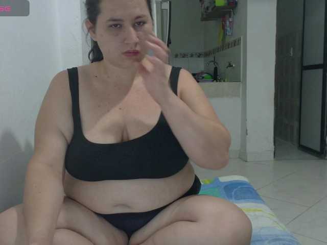 victoria121 live cam on BongaCams