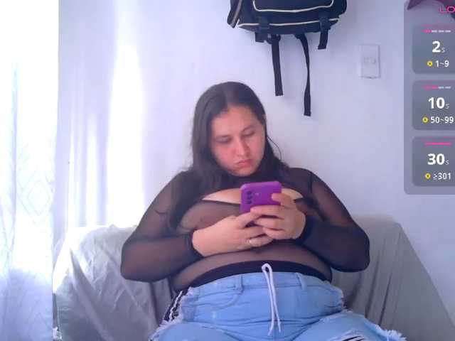 victoria121 webcam