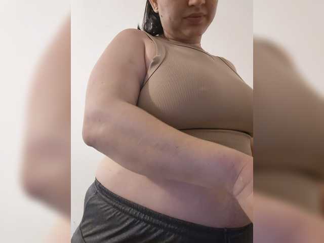 victoria121 live cam on BongaCams