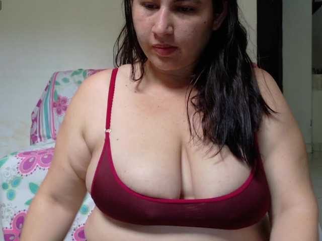 victoria121 live cam on BongaCams