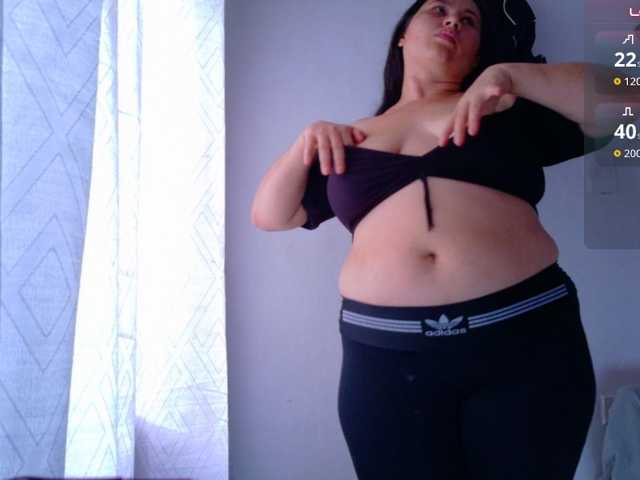 victoria121 live cam on BongaCams