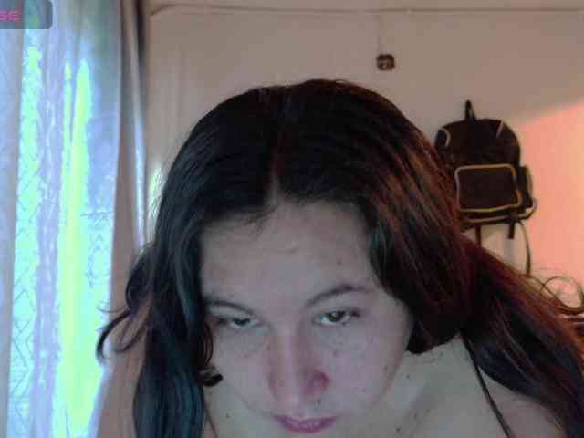 Victoria121's cam show statistics and live stream