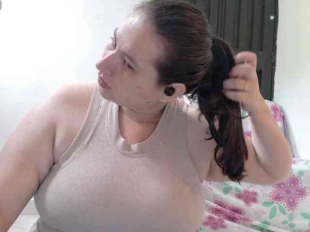 victoria121 webcam