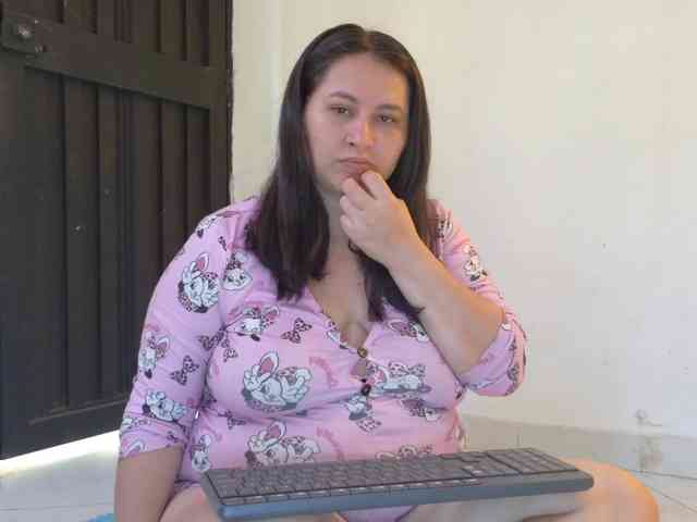 victoria121 webcam