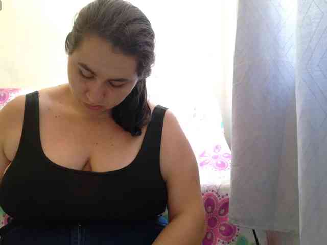 victoria121 webcam