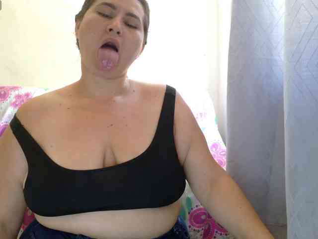 victoria121 webcam