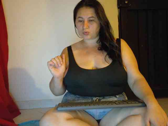 victoria121 webcam