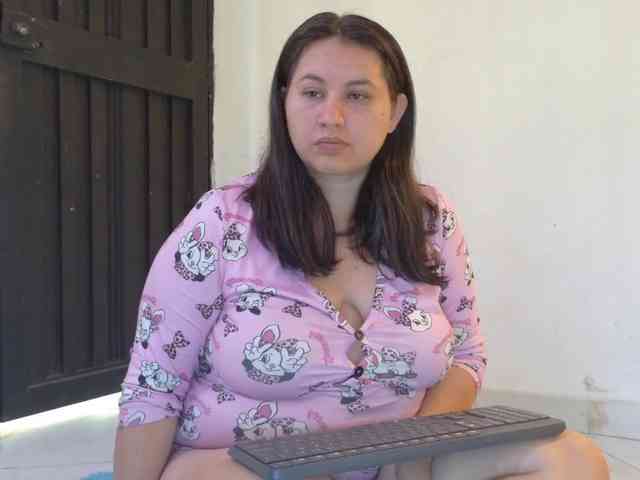 victoria121 webcam