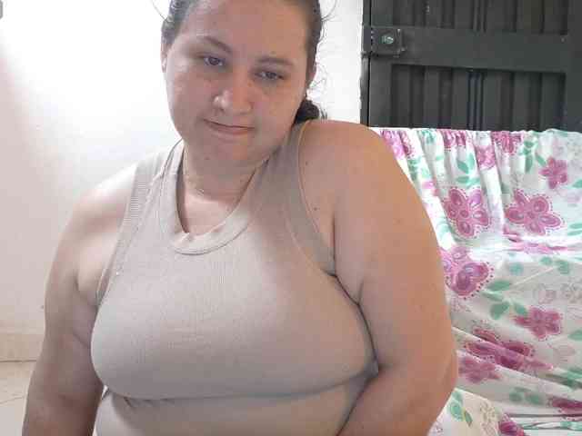 victoria121 webcam