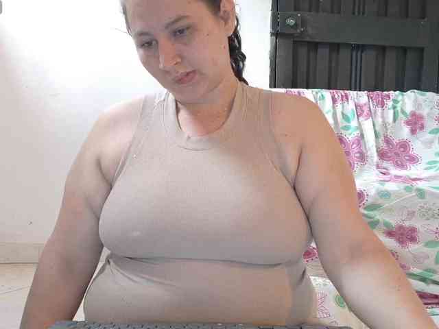 victoria121 webcam