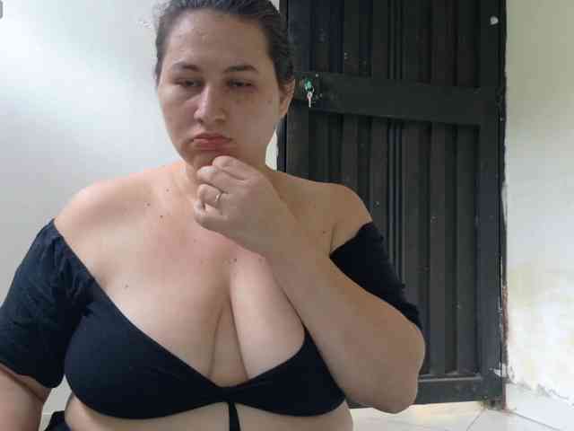 victoria121 webcam