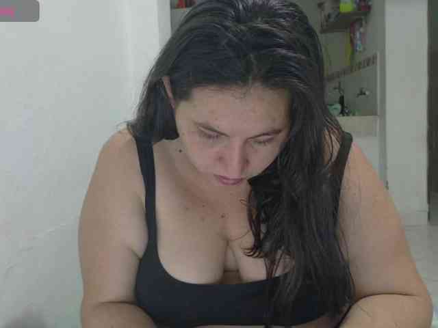 victoria121 webcam