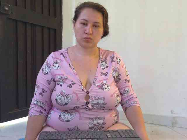 victoria121 webcam