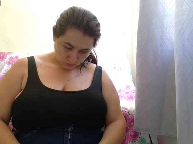 victoria121 webcam