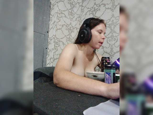 Kisa-malaya live cam on BongaCams