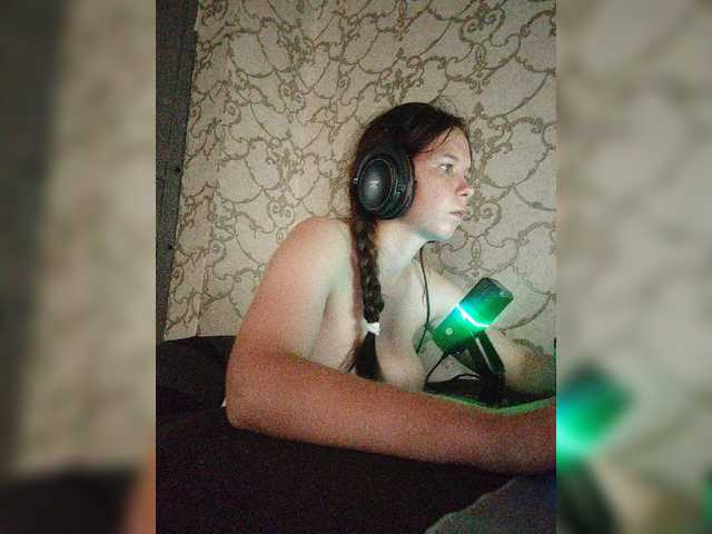 Kisa-malaya live cam on BongaCams