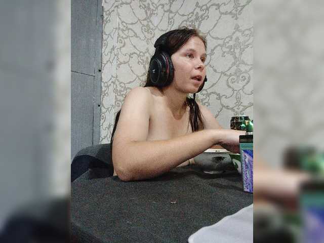 Kisa-malaya live cam on BongaCams