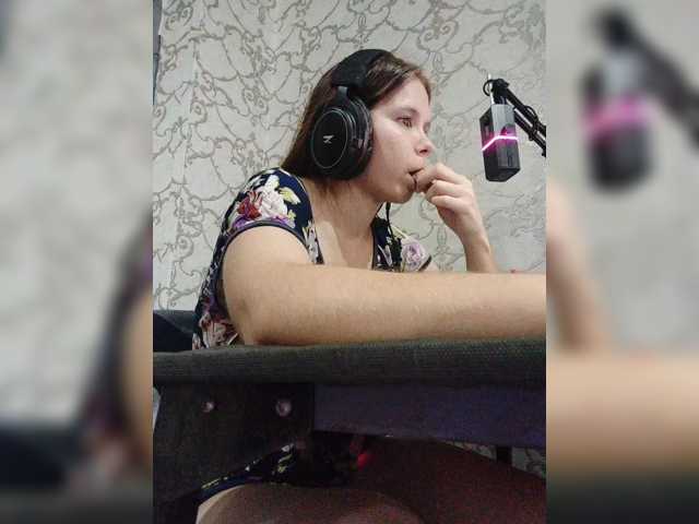 Kisa-malaya live cam on BongaCams