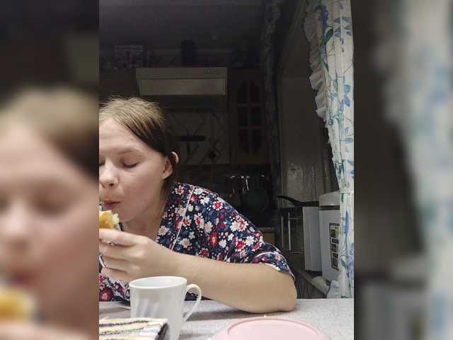 Kisa-malaya live cam on BongaCams