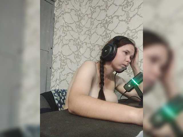 Kisa-malaya live cam on BongaCams