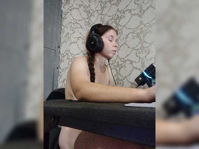 Kisa-malaya live cam on BongaCams
