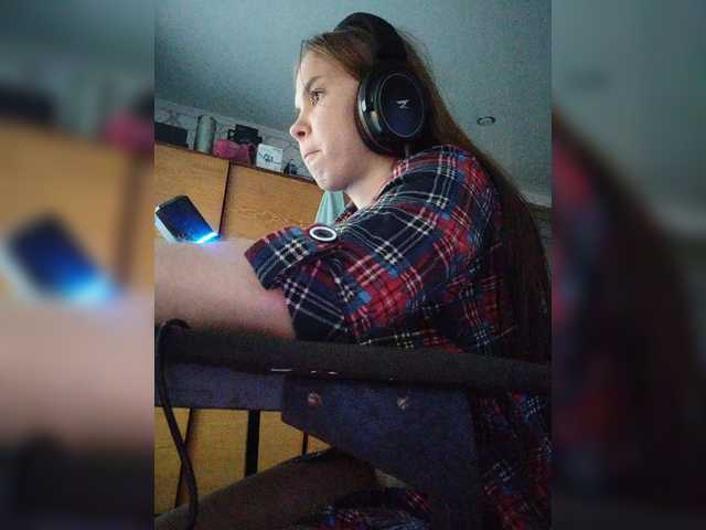 Kisa-malaya live cam on BongaCams