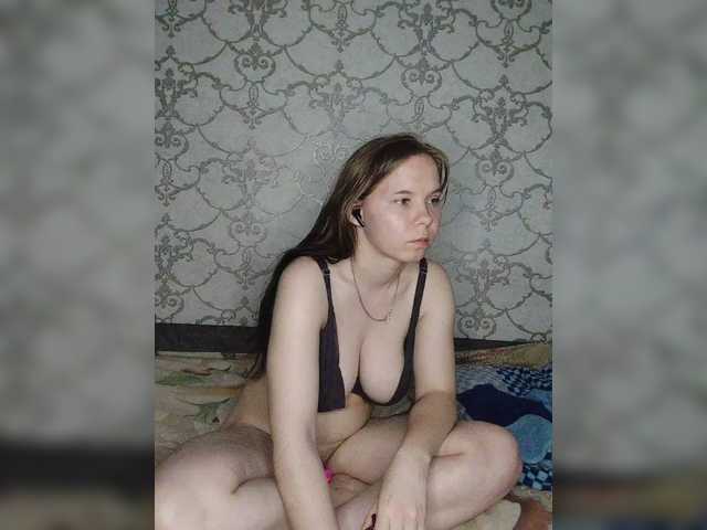 Kisa-malaya's BongaCams show and profile