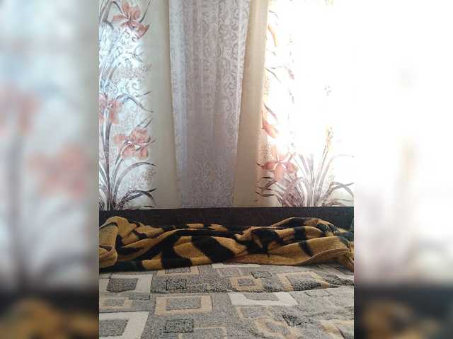 Kisa-malaya live cam on BongaCams