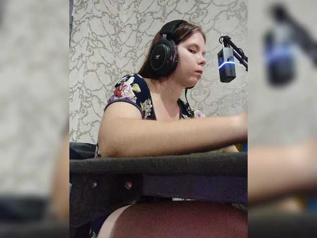 Kisa-malaya live cam on BongaCams