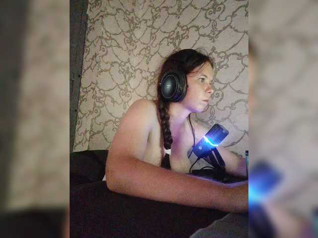Kisa-malaya live cam on BongaCams