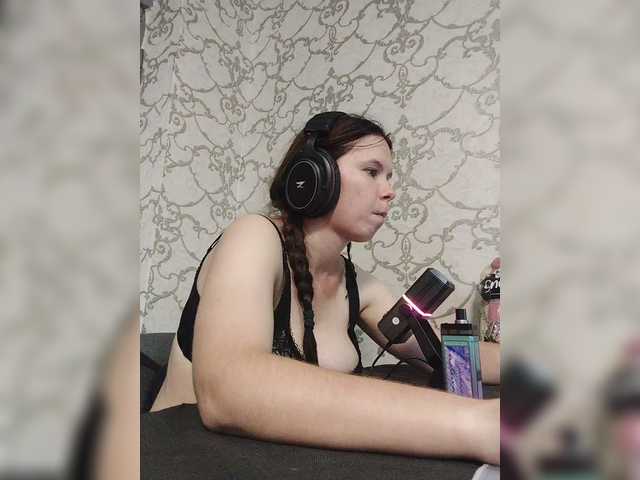 Kisa-malaya live cam on BongaCams