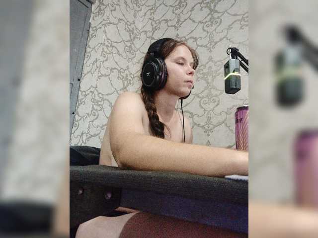 Kisa-malaya live cam on BongaCams