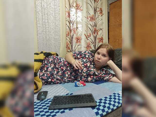 Kisa-malaya live cam on BongaCams
