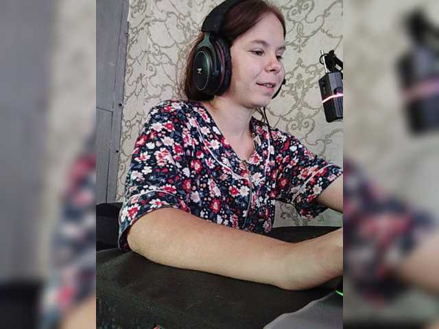 Kisa-malaya live cam on BongaCams