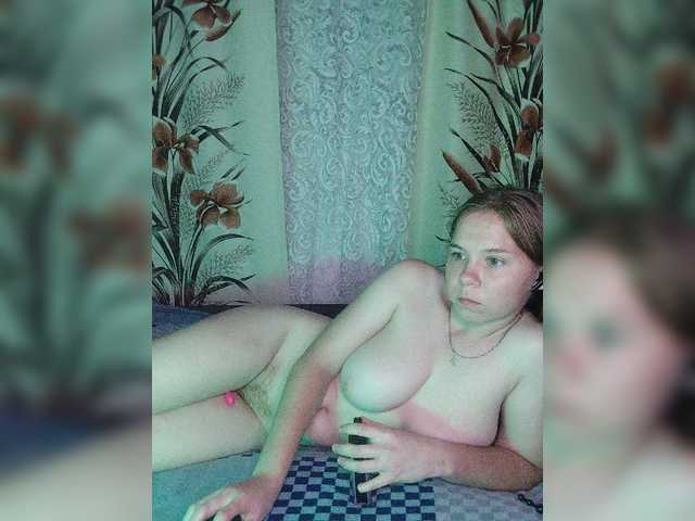 Kisa-malaya live cam on BongaCams