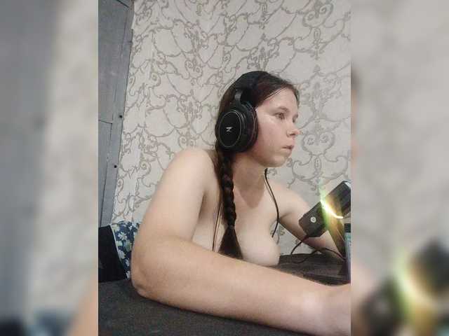 Kisa-malaya live cam on BongaCams