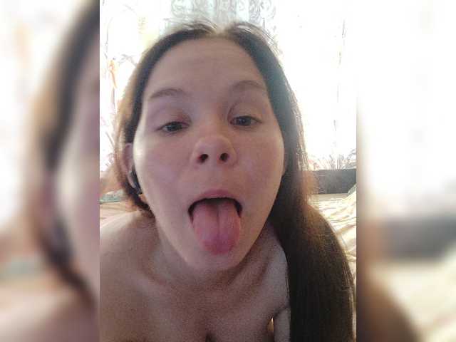 Kisa-malaya live cam on BongaCams
