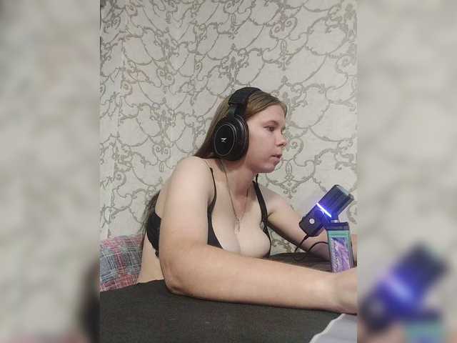 Kisa-malaya live cam on BongaCams