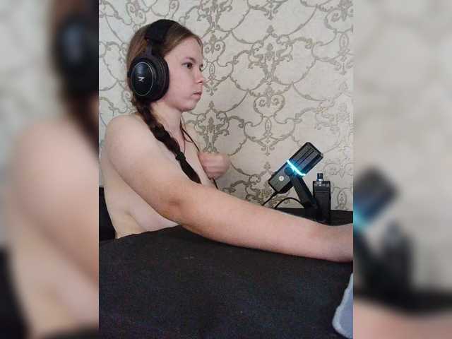 Kisa-malaya live cam on BongaCams