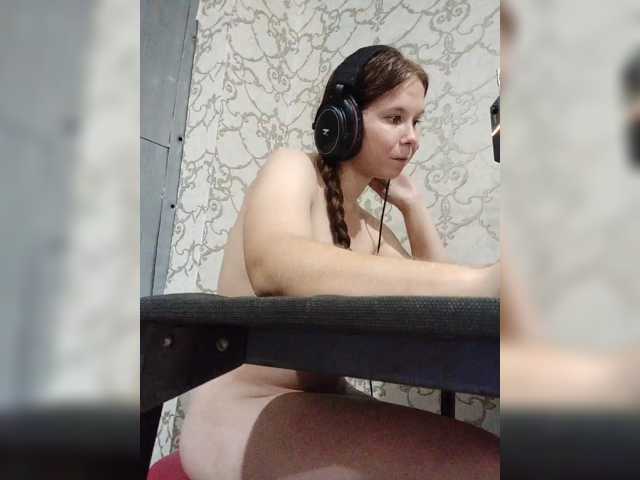 Kisa-malaya live cam on BongaCams
