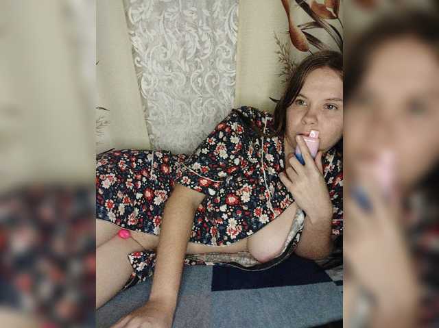 Kisa-malaya live cam on BongaCams