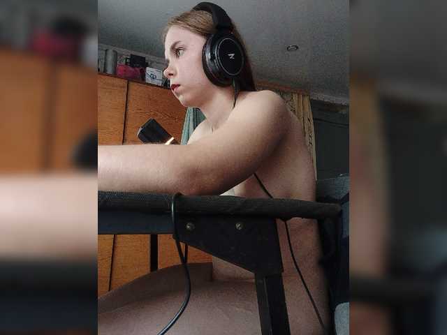Kisa-malaya live cam on BongaCams