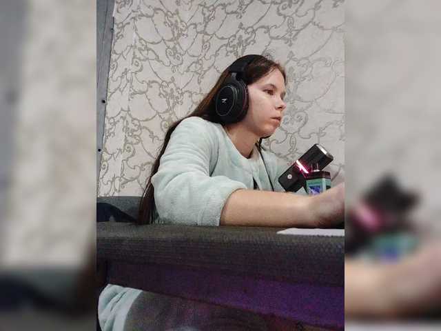 Kisa-malaya live cam on BongaCams
