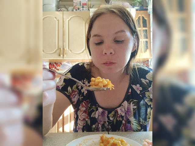 Kisa-malaya live cam on BongaCams