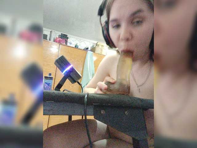 Kisa-malaya live cam on BongaCams