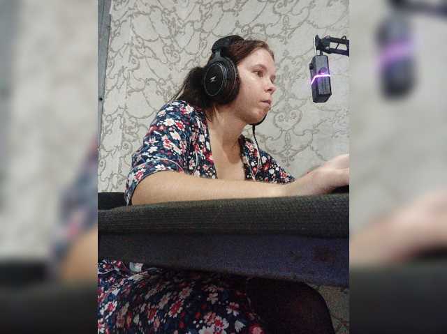 Kisa-malaya live cam on BongaCams