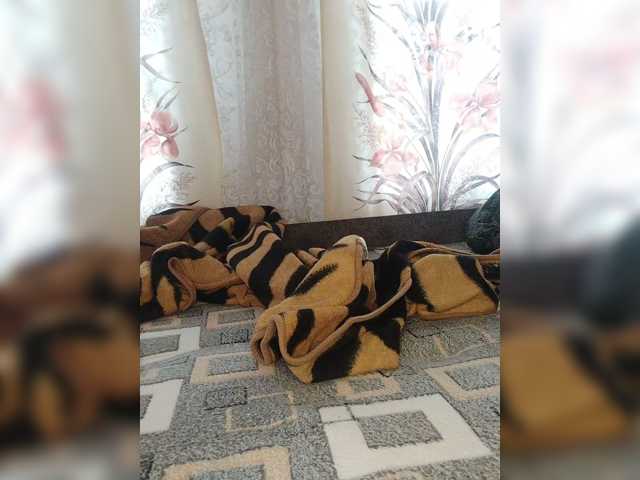 Kisa-malaya live cam on BongaCams