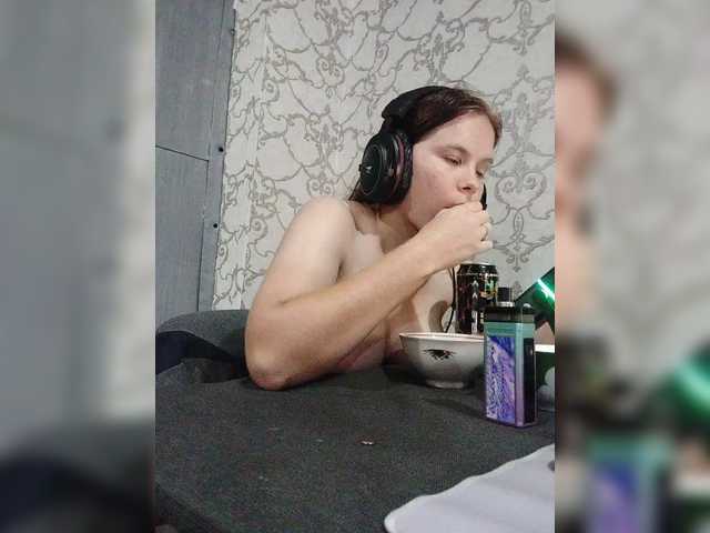 Kisa-malaya live cam on BongaCams