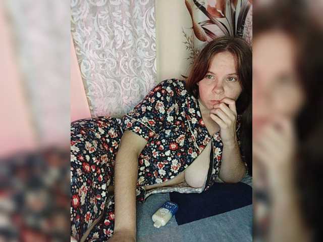 Kisa-malaya live cam on BongaCams